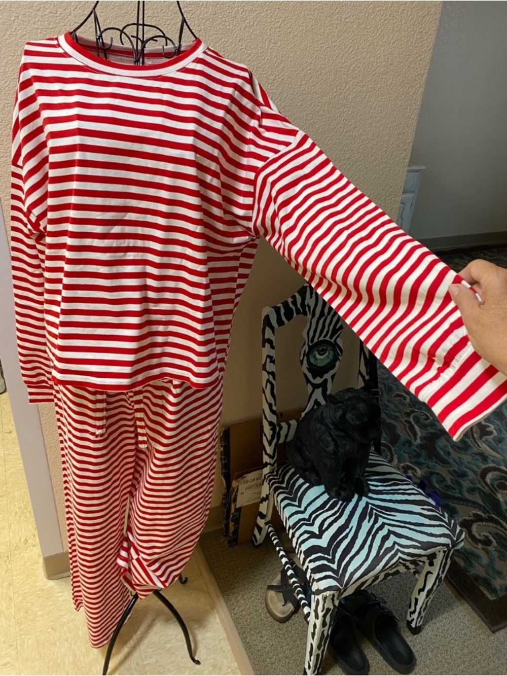 Women's Red & White Striped Pajama Set - Comfortable Lounge Top & Pants - Picture 7 of 13